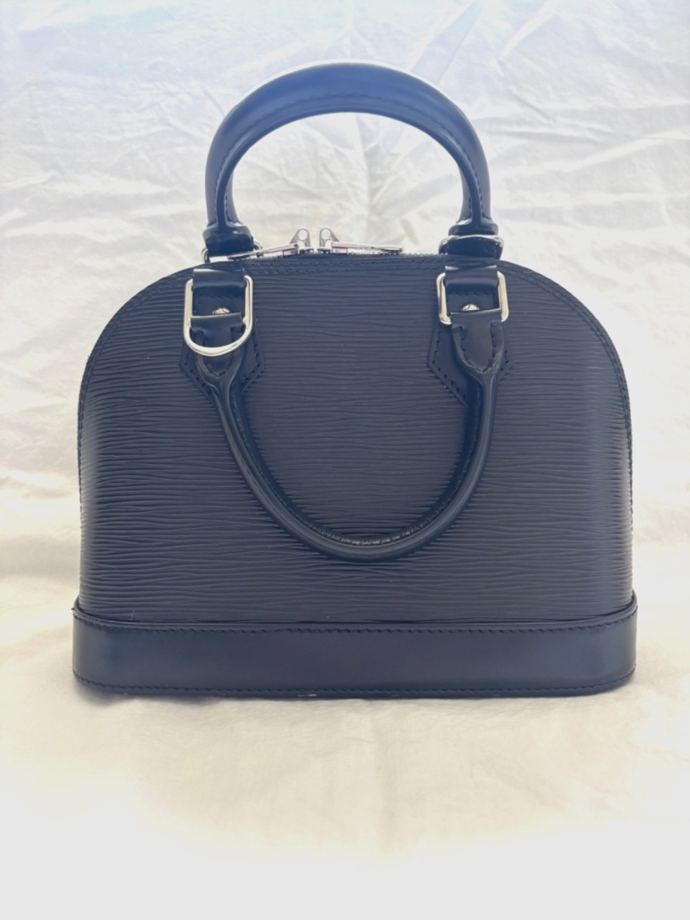 Louis Vuitton Alma BB Black Epi Leather Crossbody Bag w/ Strap Lock & Key